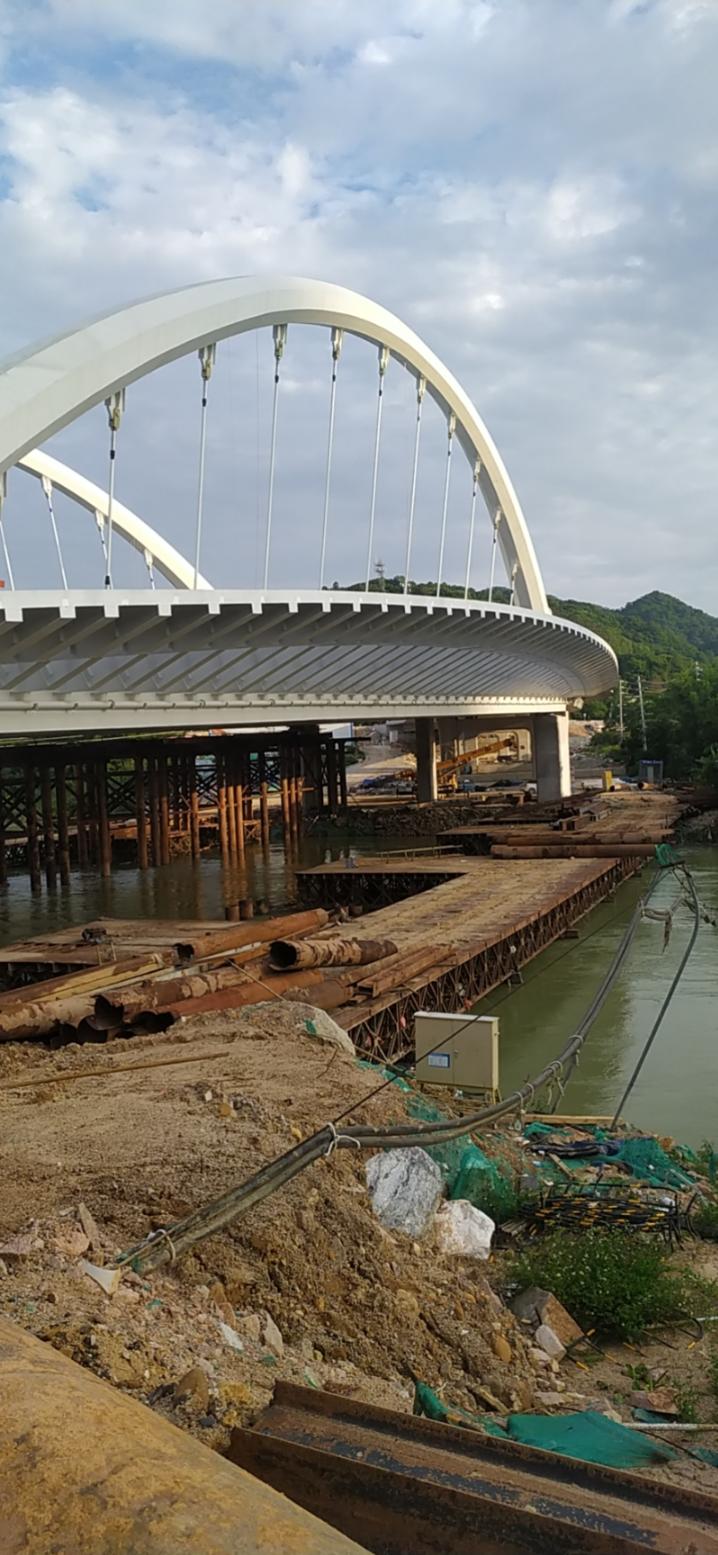 廣州從化文化項(xiàng)目(QL007)鋼箱梁、系杠拱及景觀廊道安裝